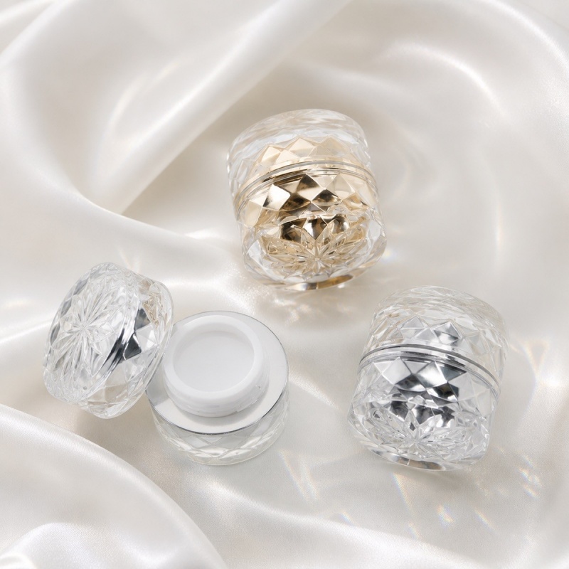 open-and-closed-5g-acrylic-cream-jars-with-pp-inner-cups.jpg