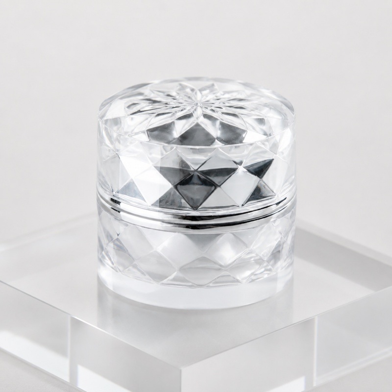 silver-5g-diamond-cut-acrylic-cosmetic-sample-jar-hero-image.jpg