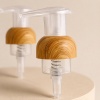 40-thread-woodgrain-finish-plastic-foam-pump-close-up-product-and-pump-detail.jpg
