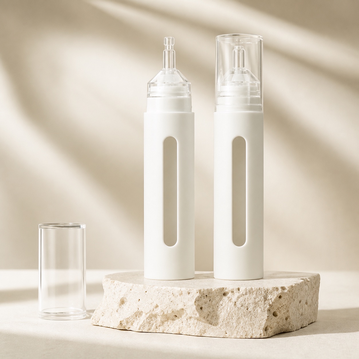 white-ps-airless-eye-serum-bottle-close-up