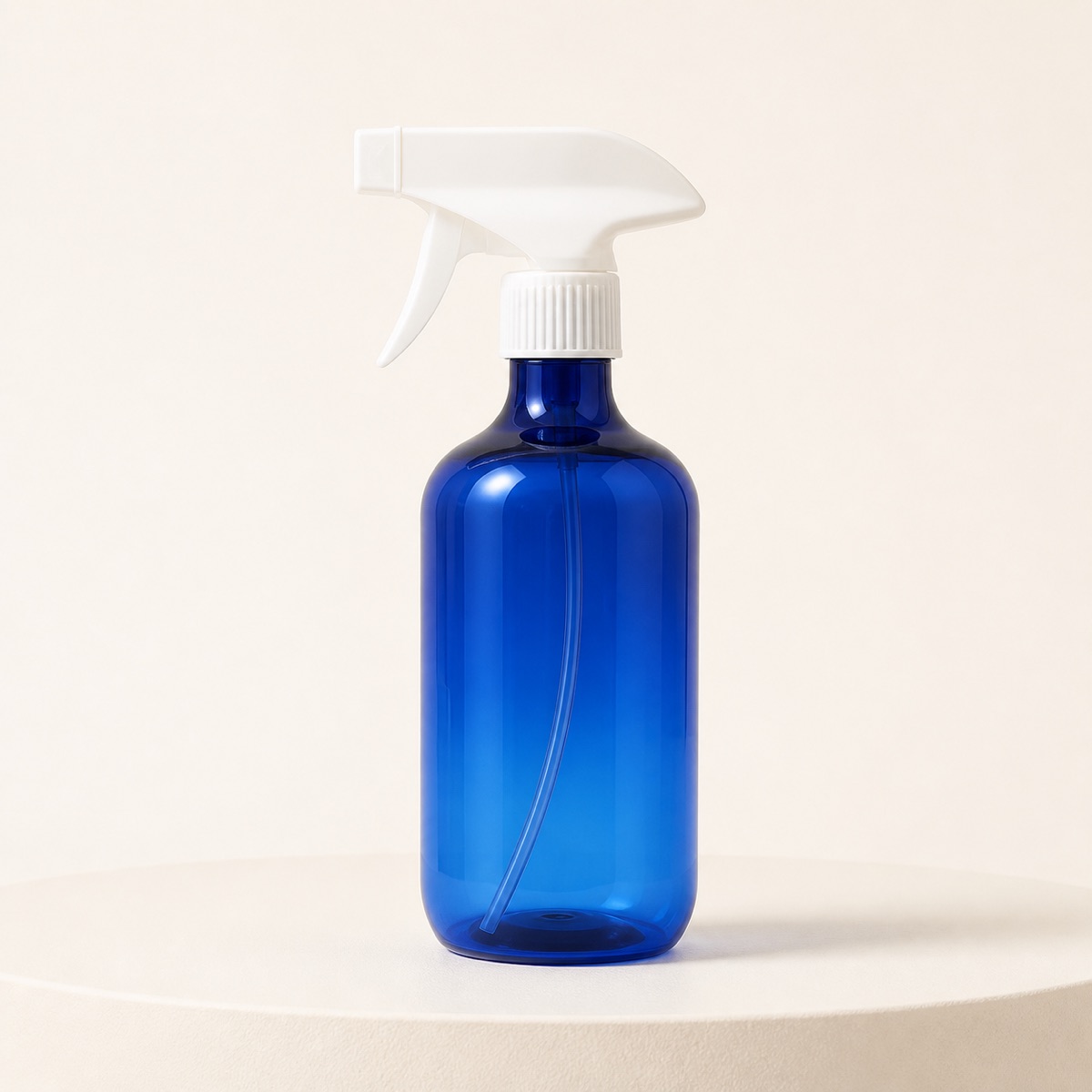 blue-500ml-pet-trigger-spray-bottle-on-white-background
